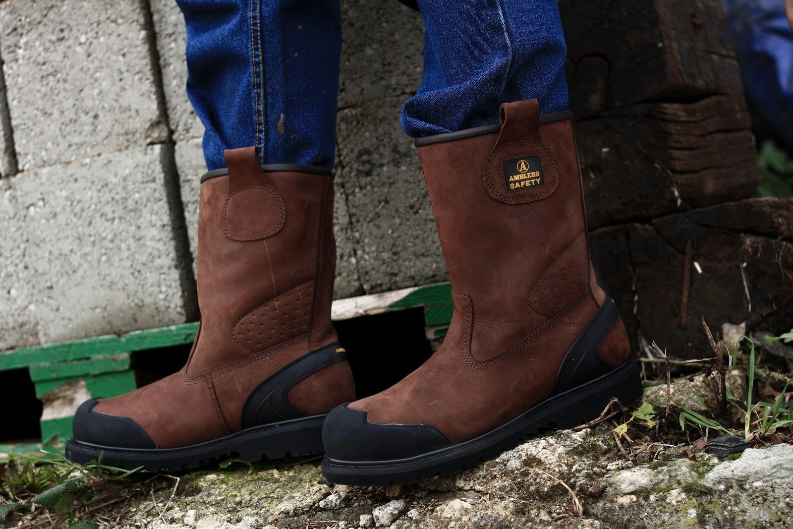 Amblers FS223C Brown Safety Rigger Boots Waterproof